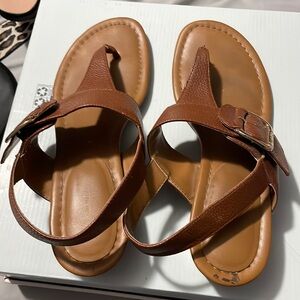 Tommy Hilfiger sandals size 9